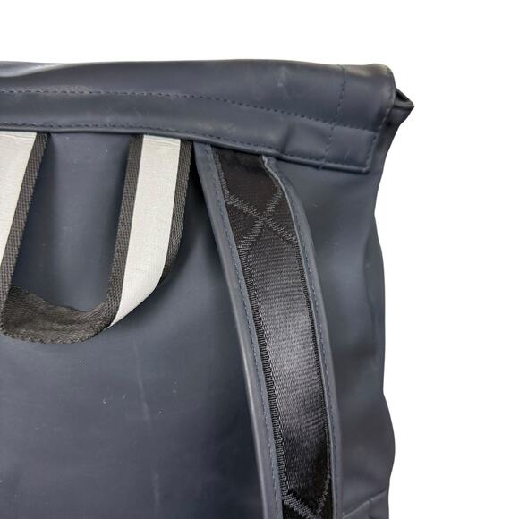 Hunter Target Navy 20th Anniversary Collection Rubber Backpack School Travel - Picture 8 of 16